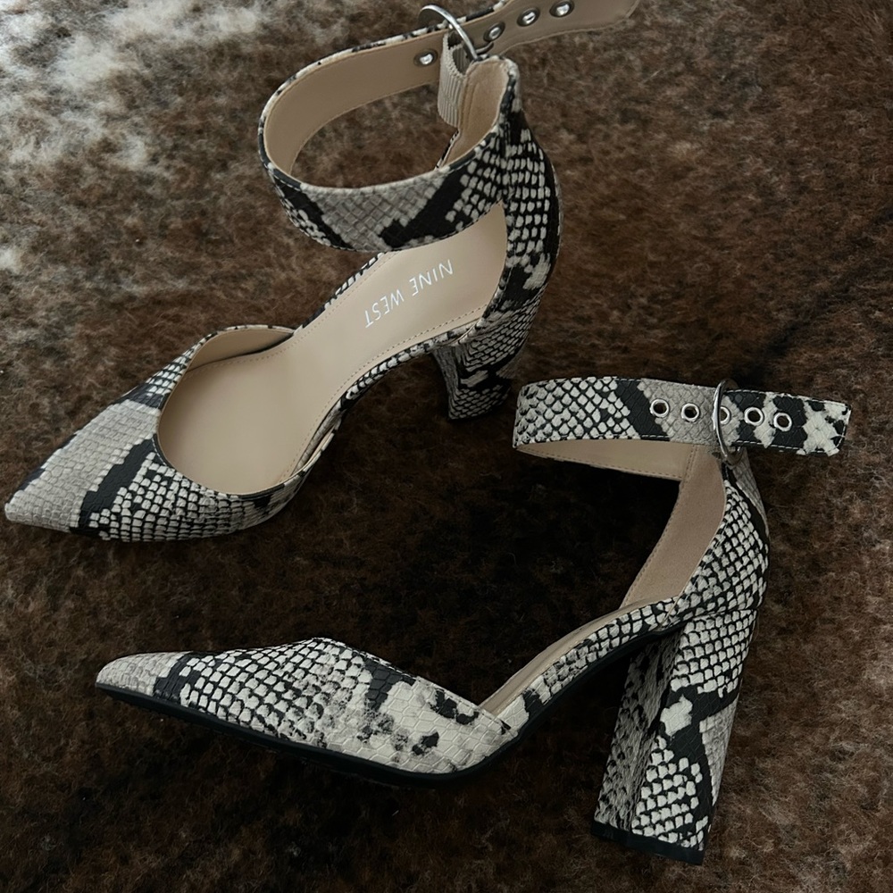 Snake Skin Black and White Nine West Heels